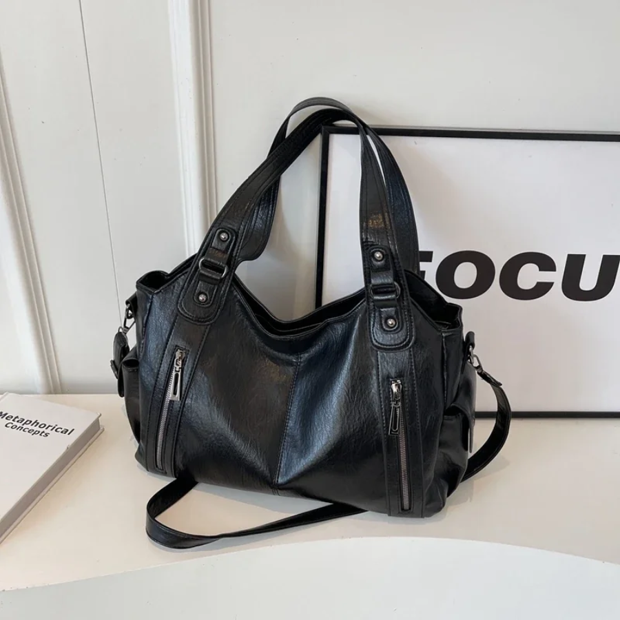Uma Shoulder Bags