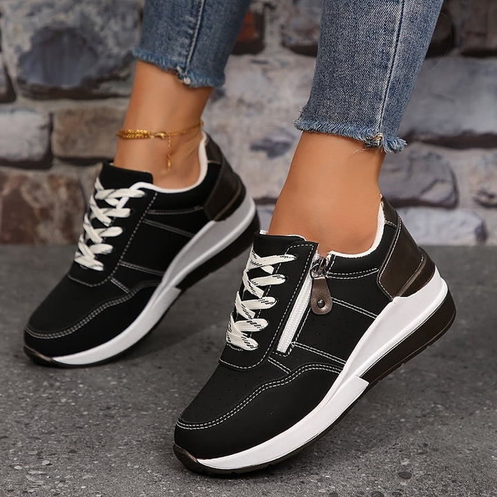 Ivy Sneakers