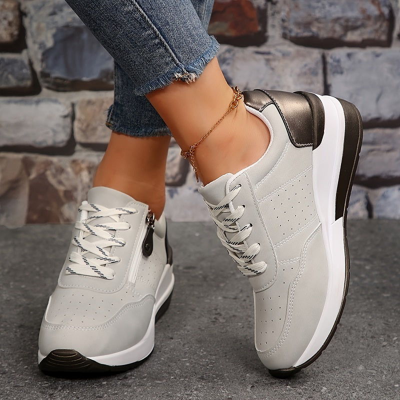 Ivy Sneakers
