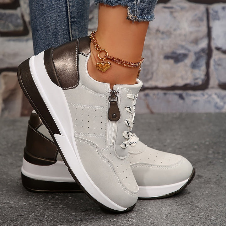 Ivy Sneakers