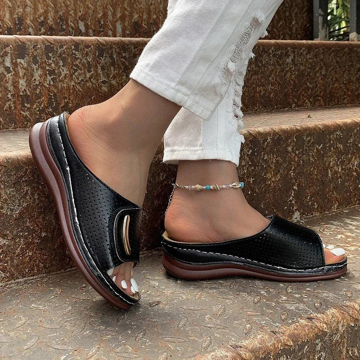 Joanna Sandals