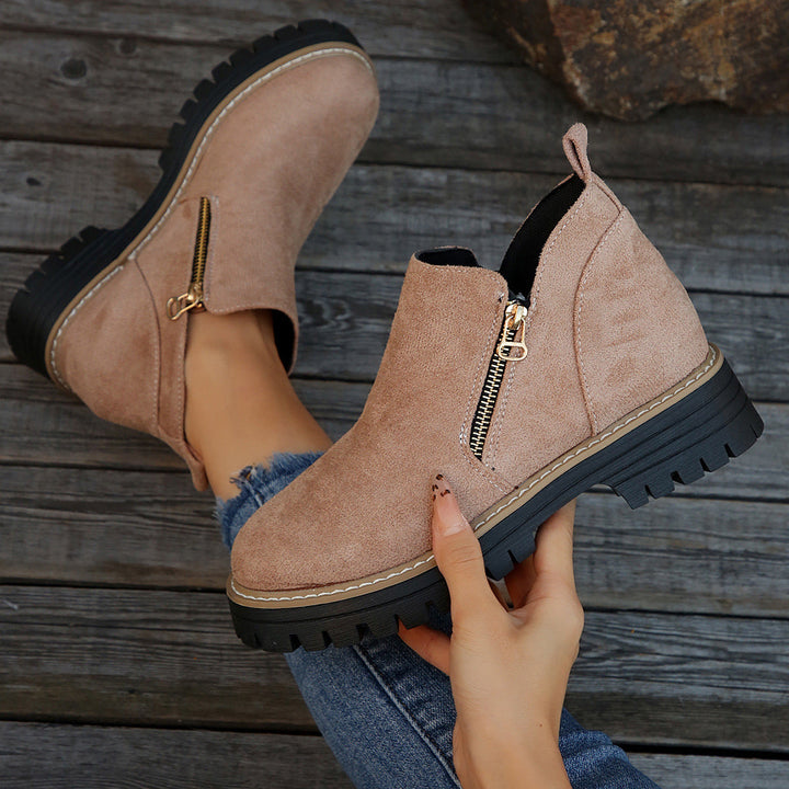 Liora Boots